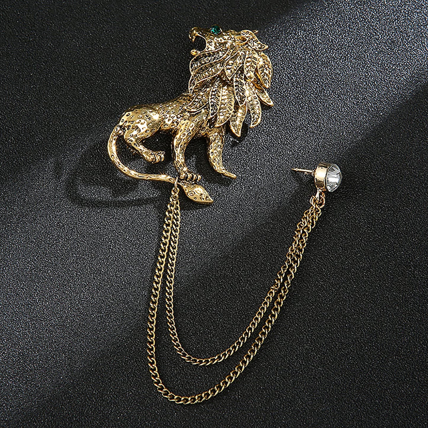 Vintage Animal Tassel Chain Brooch for Men Women, Punk Buck Suit Tie Lapel Pin, Deer Ram Owl Rhinestone Collar Chain Pin for Boyfriend Gifts (Lion Gold)