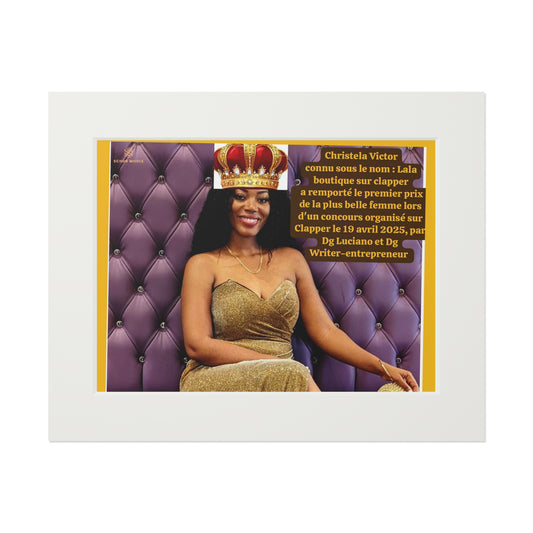 Elegant Fine Art Prints - Framed Passepartout Photo with Crown Design