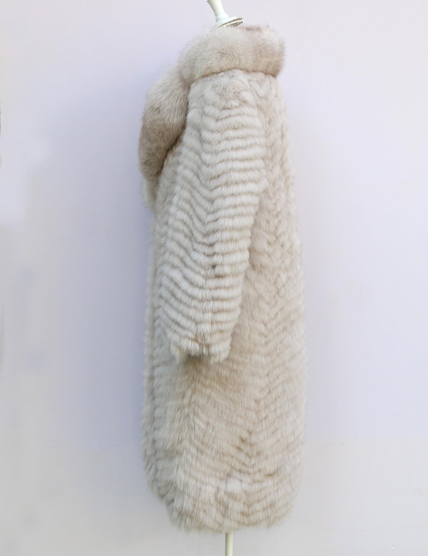 Annsirgra Women's Genuine Fox Fur Jacket Winter Coat Long Fuzzy Outerwear Turn-down Collar