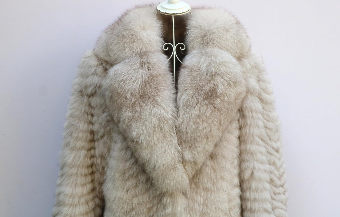 Annsirgra Women's Genuine Fox Fur Jacket Winter Coat Long Fuzzy Outerwear Turn-down Collar
